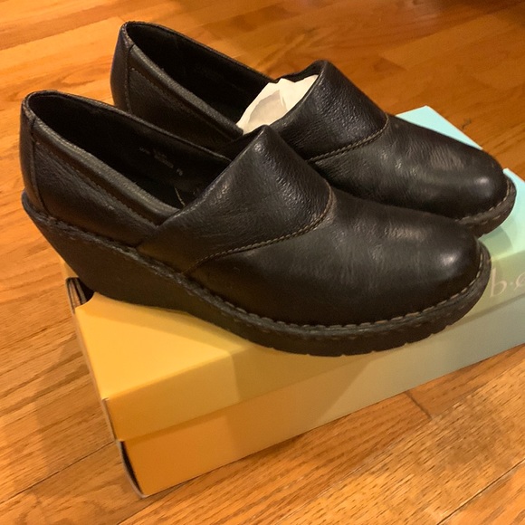 Born on Concept slip on wedges. Super comfy, leather upper size 9.5 - Picture 1 of 5